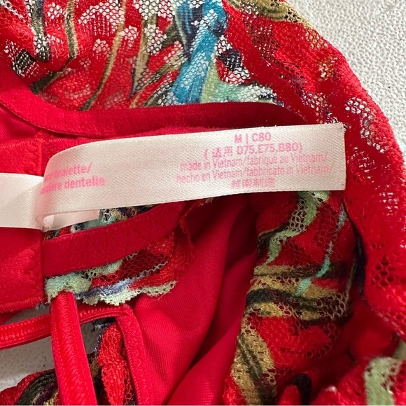 Victoria secret bundle 4 bralettes 1 lingerie gutter new - Picture 8 of 12